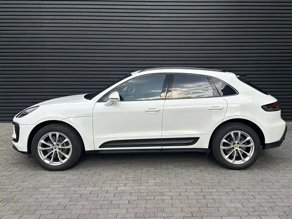 Porsche Macan 2023 — фото 5