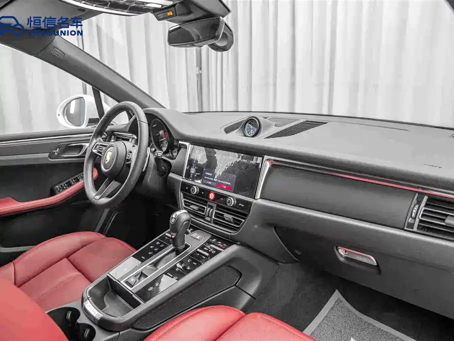Porsche Macan 2023 — фото 14