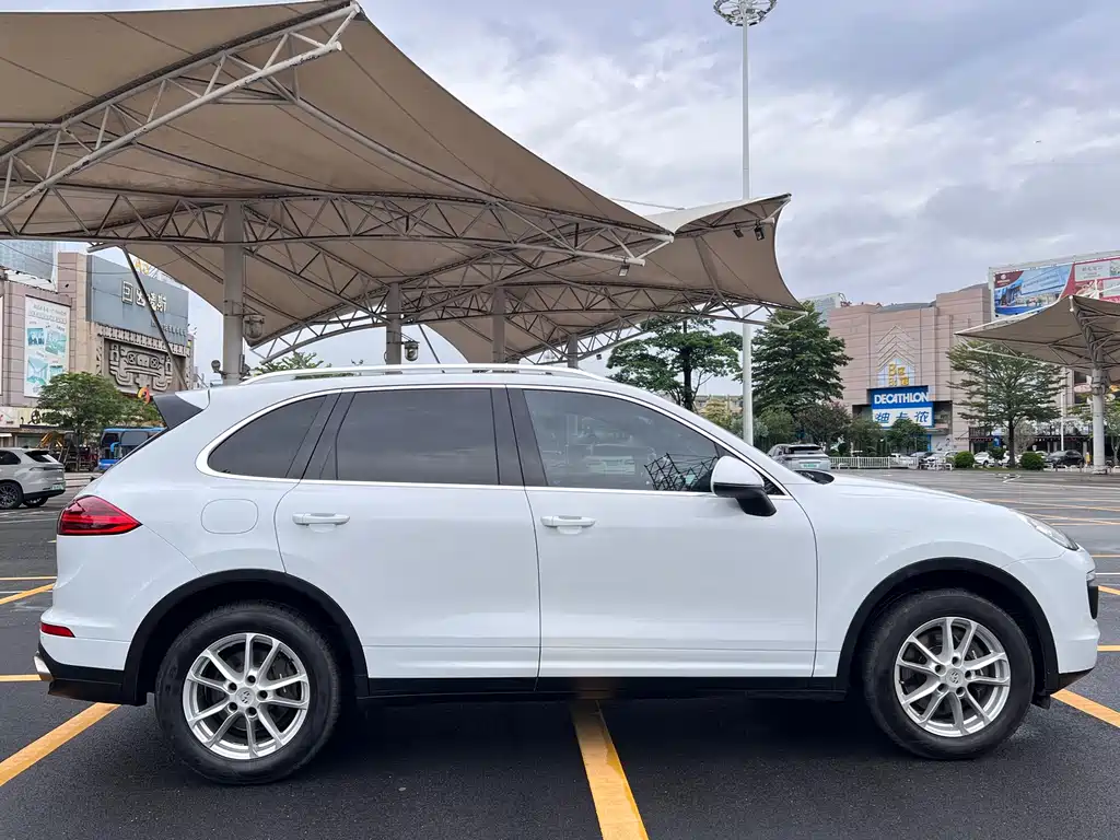 Porsche Cayenne 2017