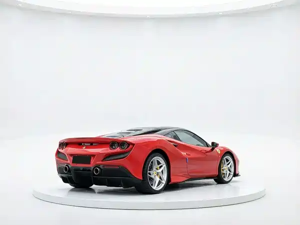 Ferrari F8 2023