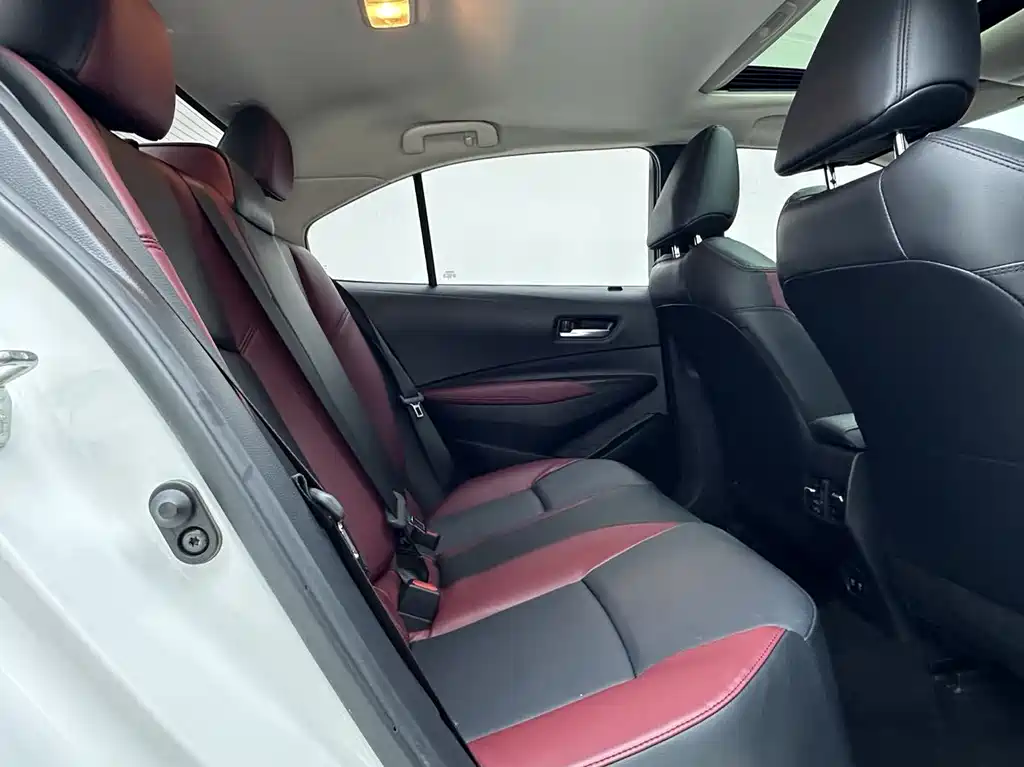 Toyota Corolla 2022 — фото 10