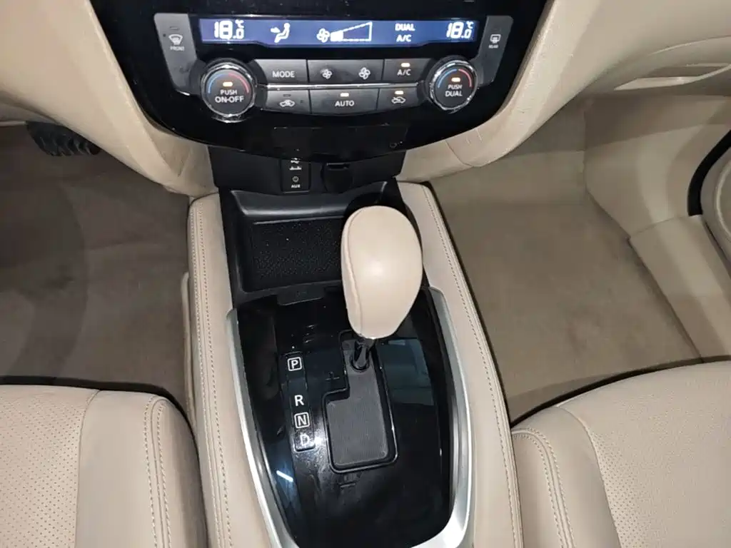 Nissan X-Trail 2015 — фото 14