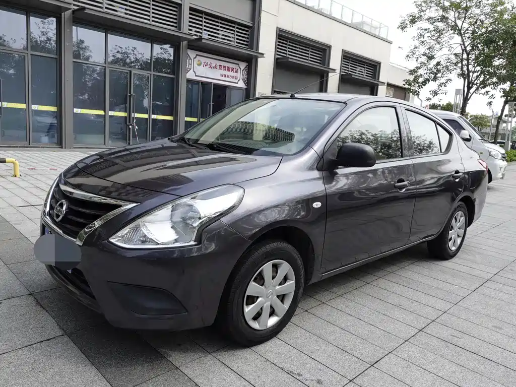 Nissan Sunny 2016