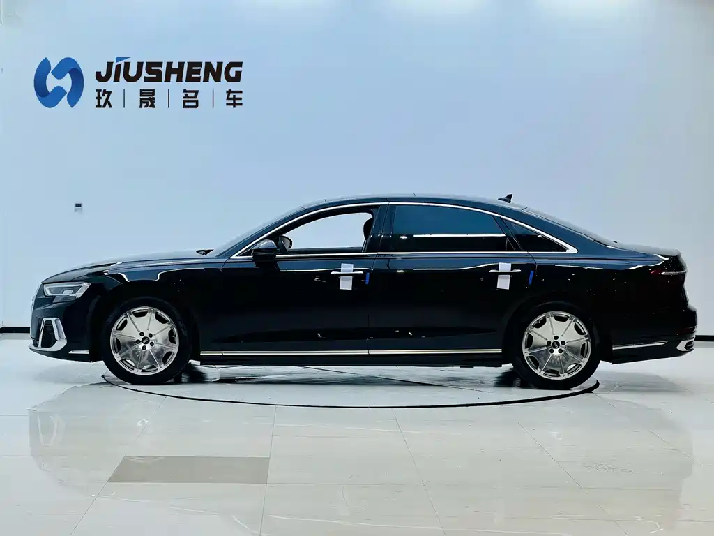 Audi A8 2023