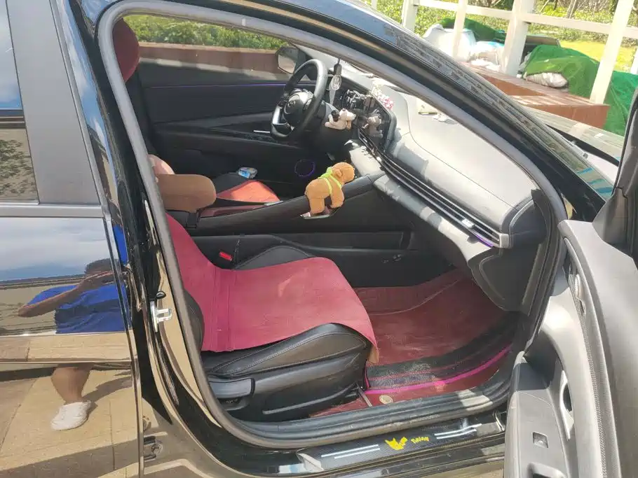 Hyundai Elantra 2022