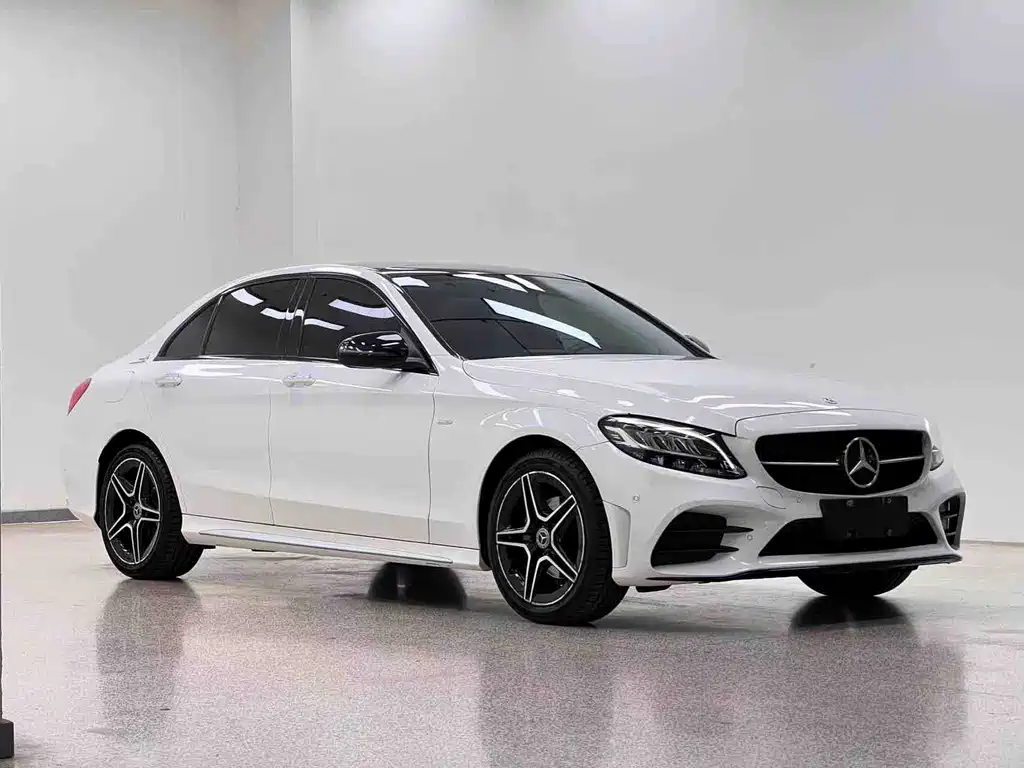 Mercedes-Benz C-Class 2022