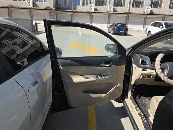 BYD F3 2015