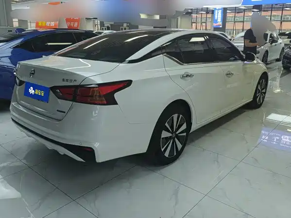 Nissan Teana 2021