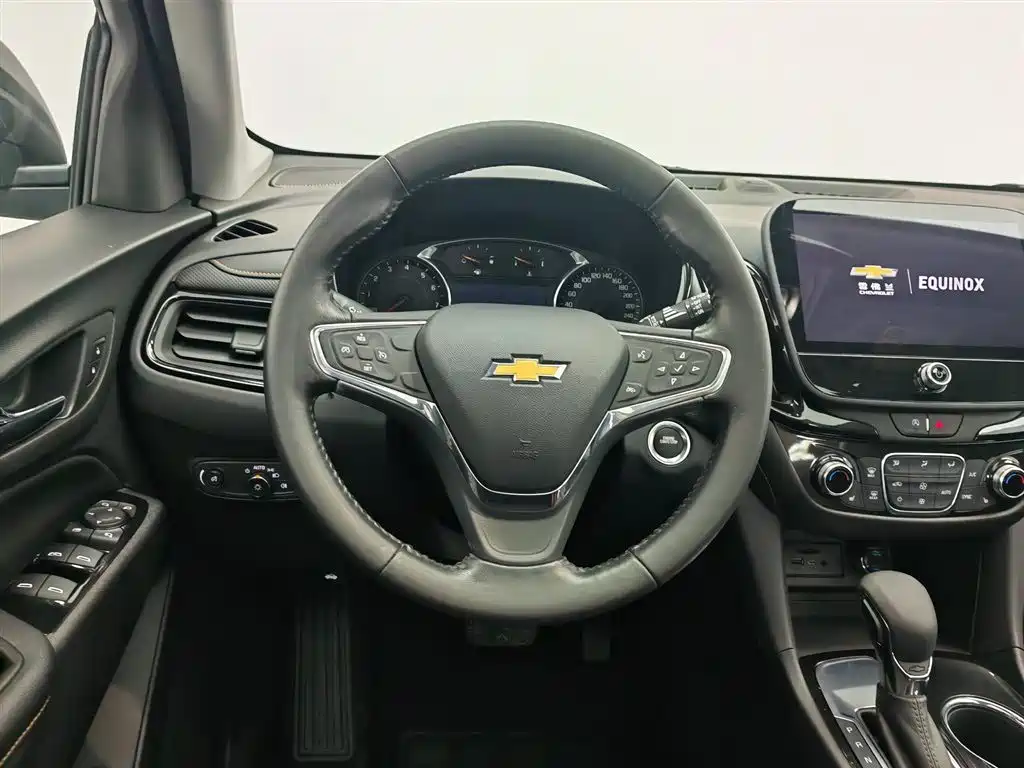 Chevrolet Equinox 2023 — фото 11