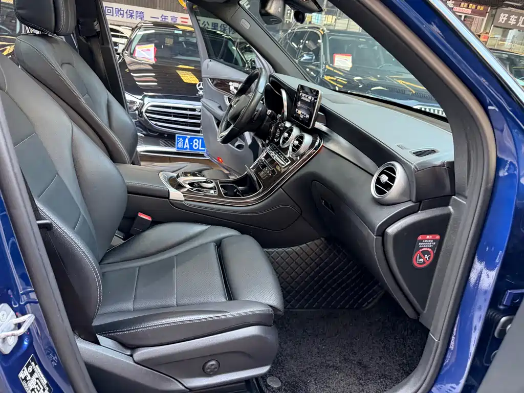 Mercedes-Benz GLC 2018 — фото 19
