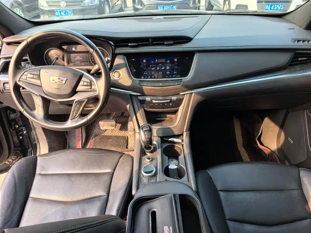 Cadillac XT5 2019 — фото 12