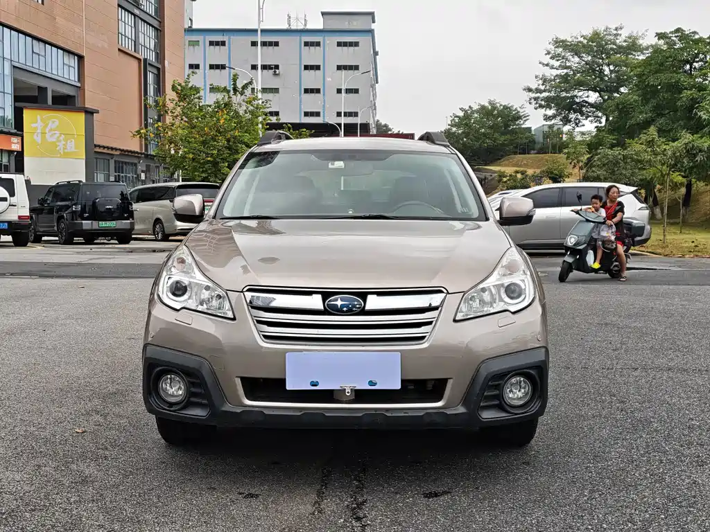 Subaru Outback 2014 — фото 2