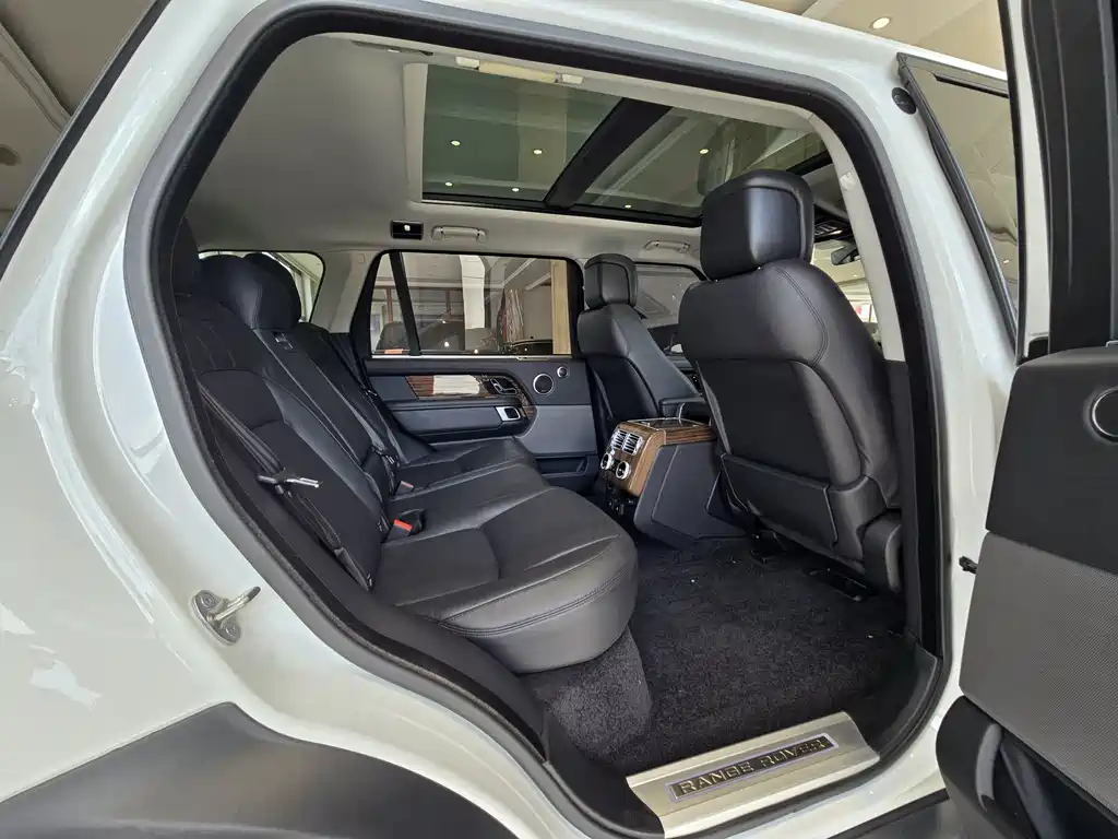 Land Rover Range Rover 2018 — фото 13