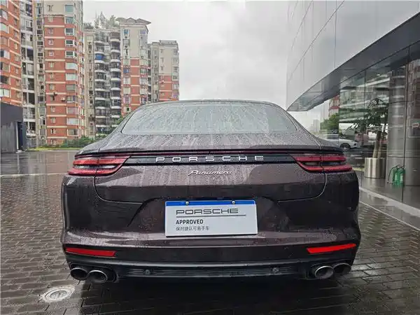 Porsche Panamera 2018