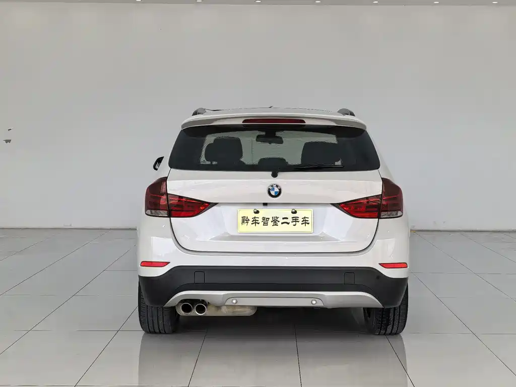 BMW X1 2015 — фото 9