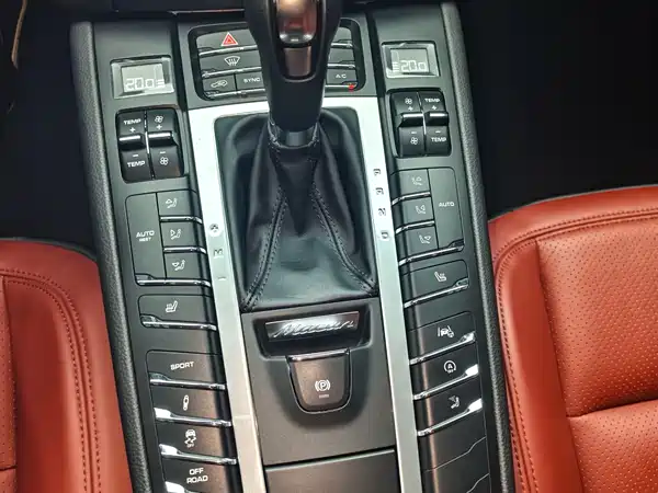 Porsche Macan 2022