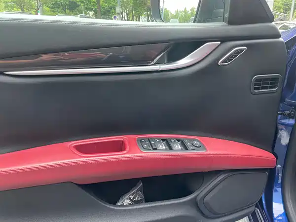 Maserati Ghibli 2016