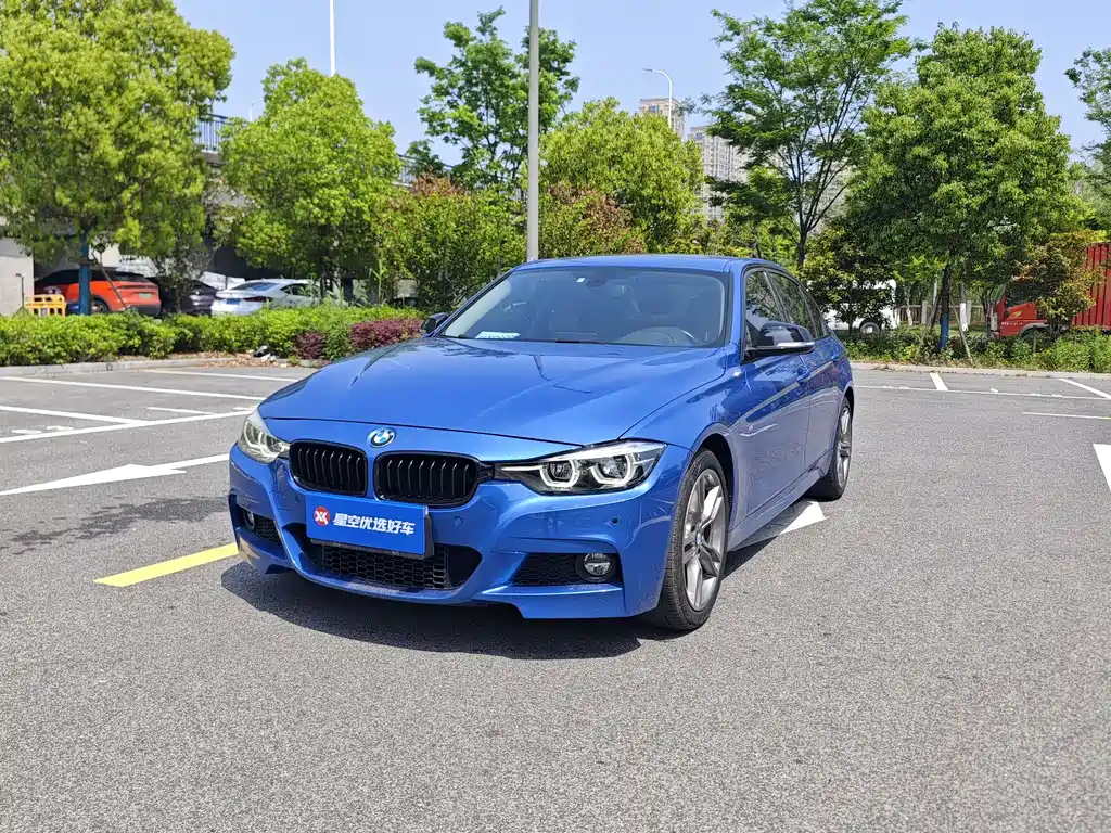 BMW 3 Series 2019 — фото 1