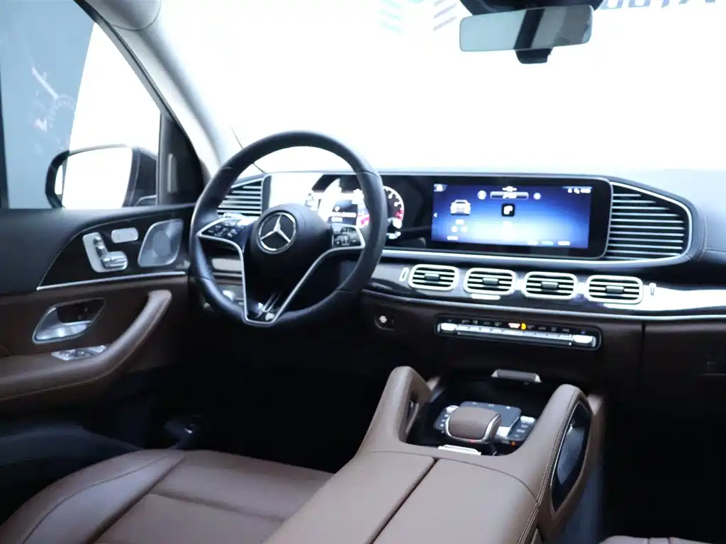 Mercedes-Benz GLE 2025 — фото 14