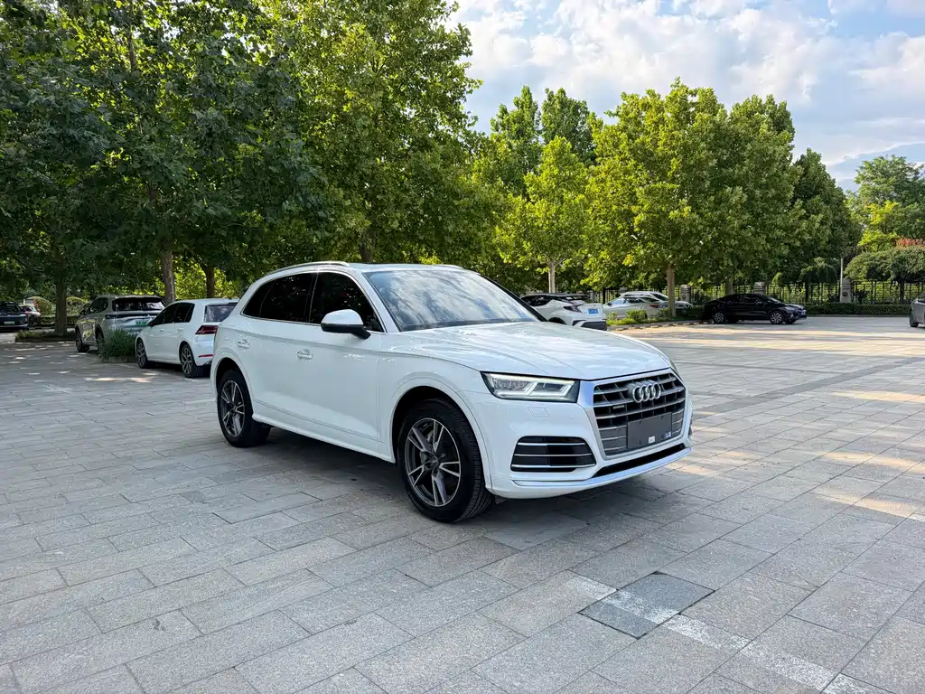 Audi Q5L 2020 — фото 3
