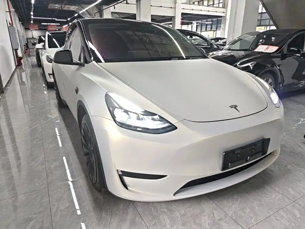 Tesla Model Y 2023 — фото 4