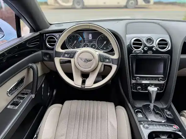 Bentley Flying Spur 2017