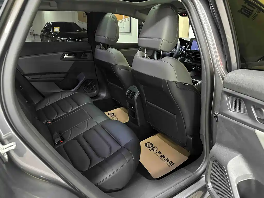 Citroën Versailles C5 X 2025 — фото 11