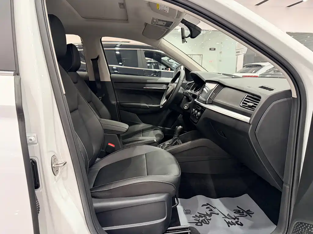 Skoda Kamiq 2023 — фото 14