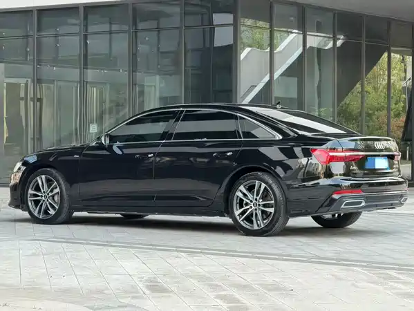 Audi A6L 2022