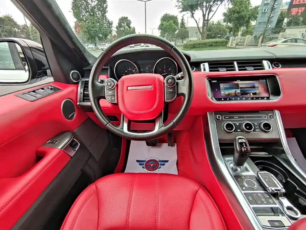 Land Rover Sport 2018 — фото 10