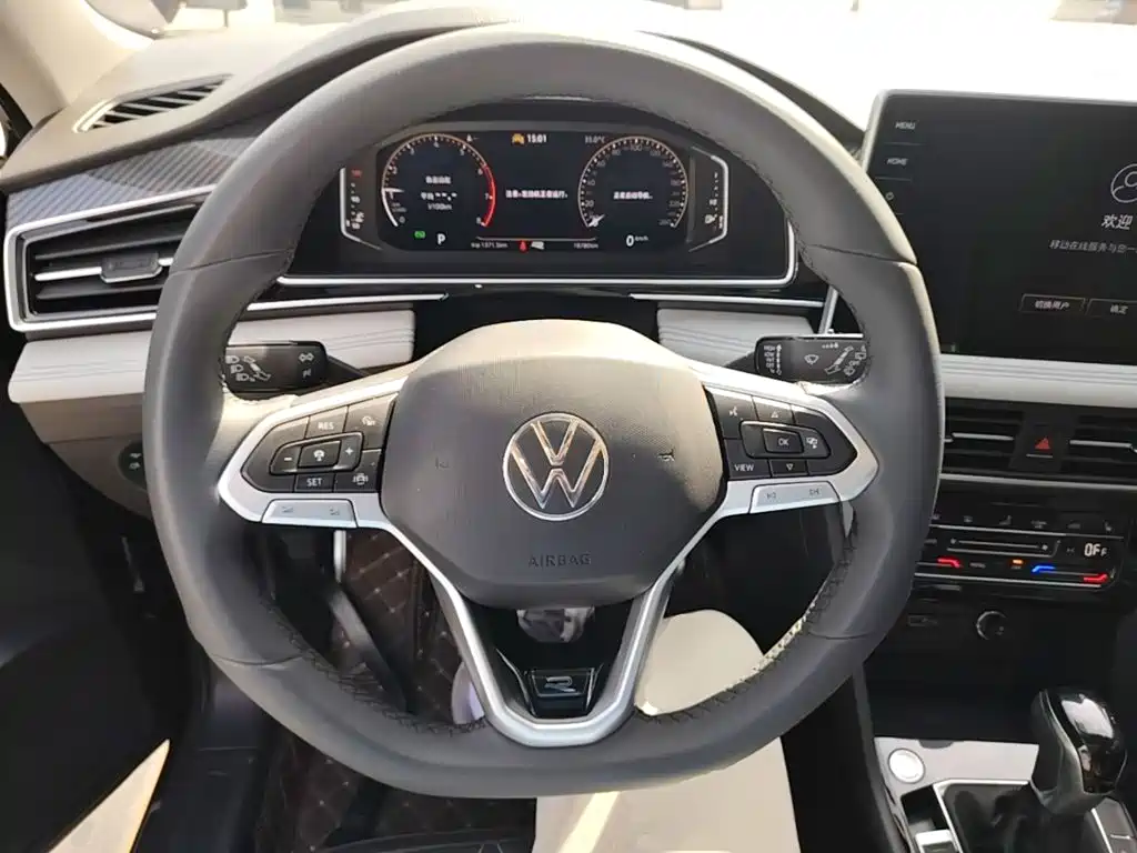 Volkswagen Tiguan L 2024
