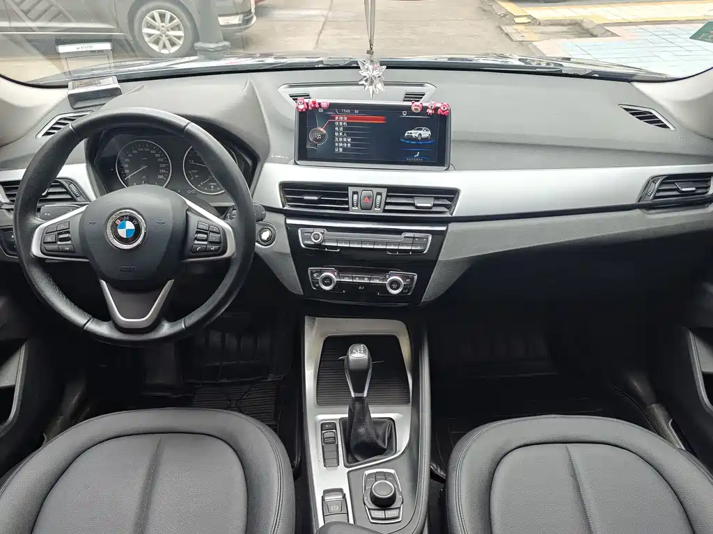 BMW X1 2017 — фото 13