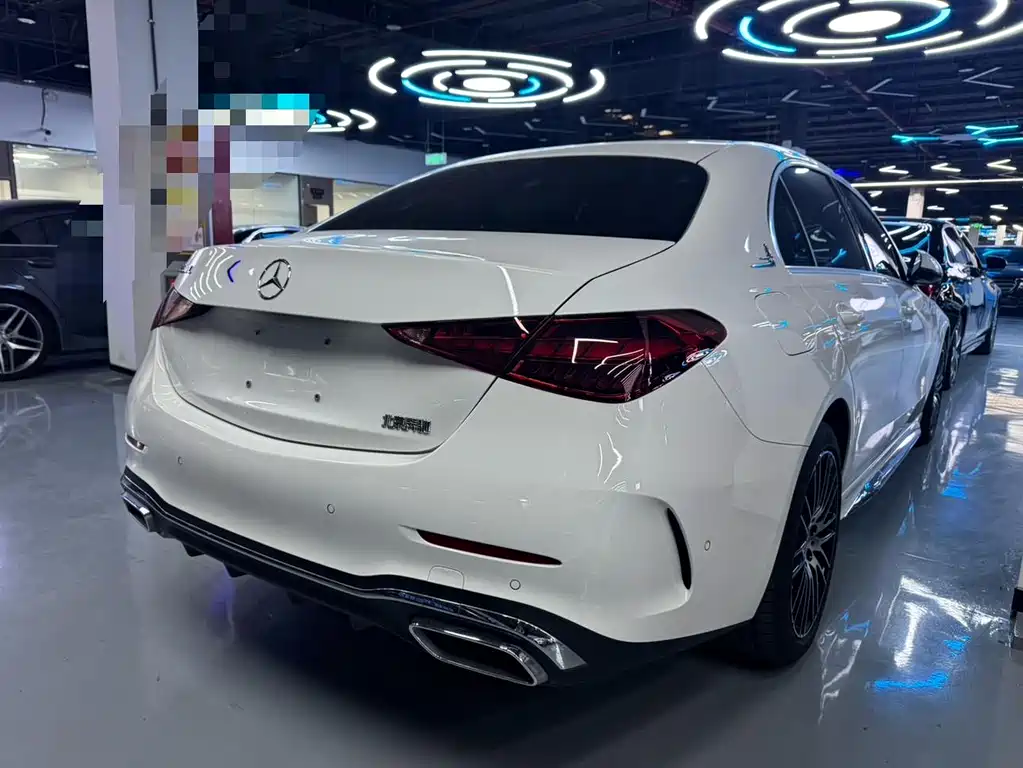 Mercedes-Benz C-Class 2023 — фото 17