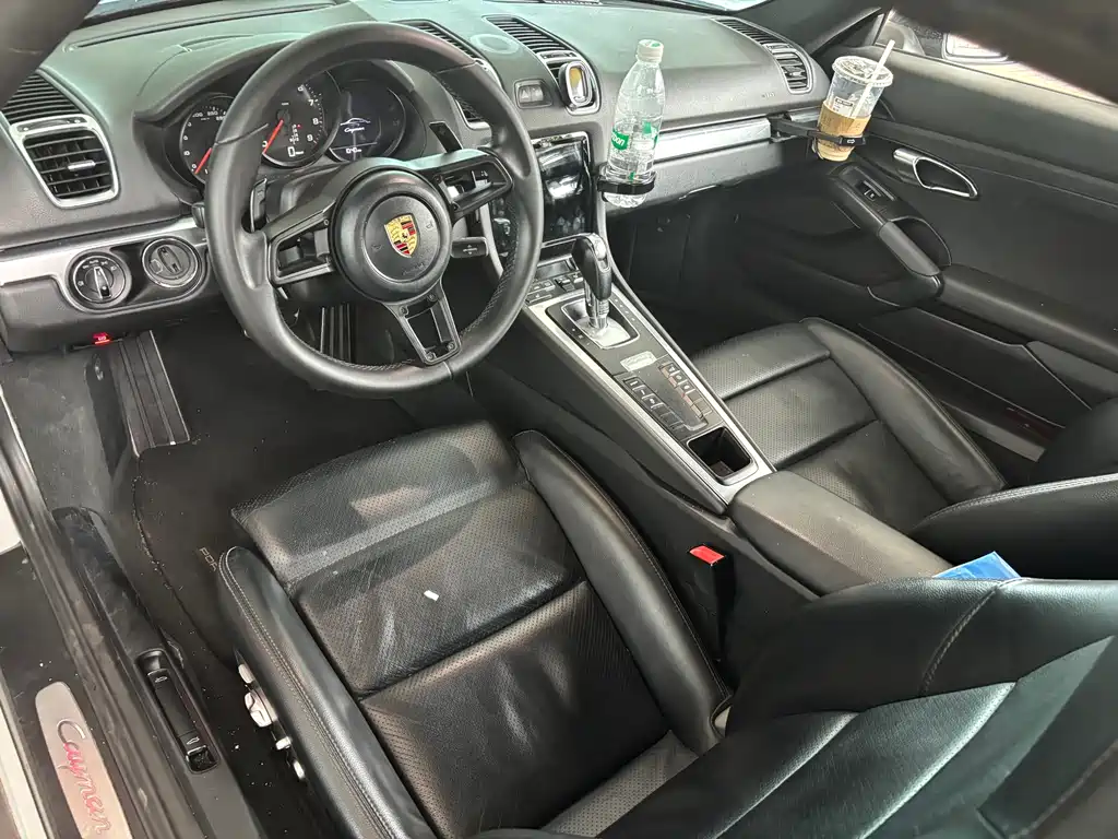 Porsche Cayman 2015