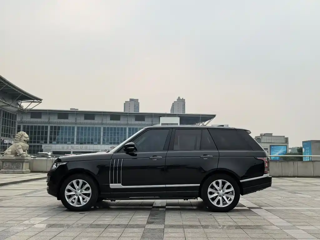 Land Rover Range Rover 2018 — фото 9
