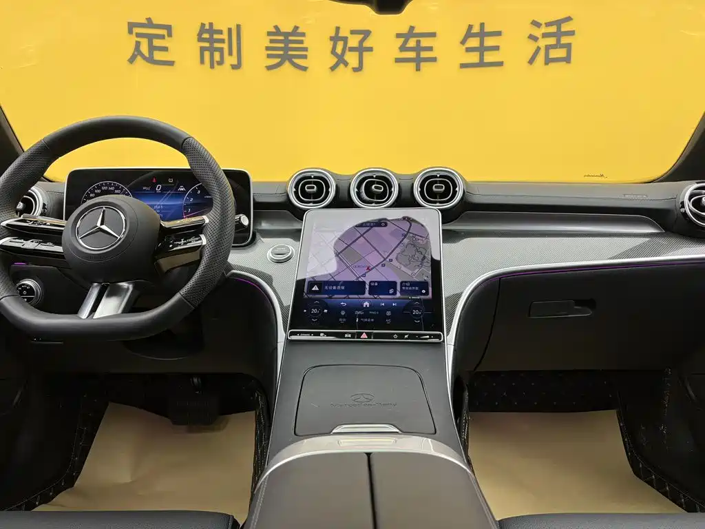 Mercedes-Benz C-Class 2025 — фото 40