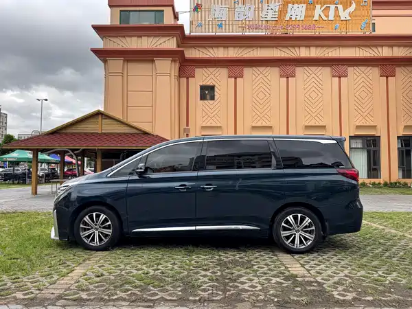 GAC Trumpchi M8 2019