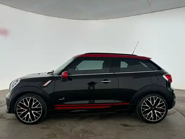 MINI JCW PACEMAN 2014