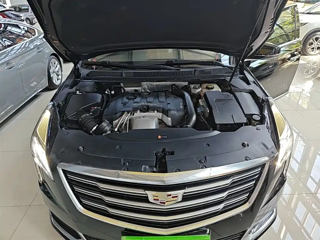 Cadillac XTS 2018 — фото 20