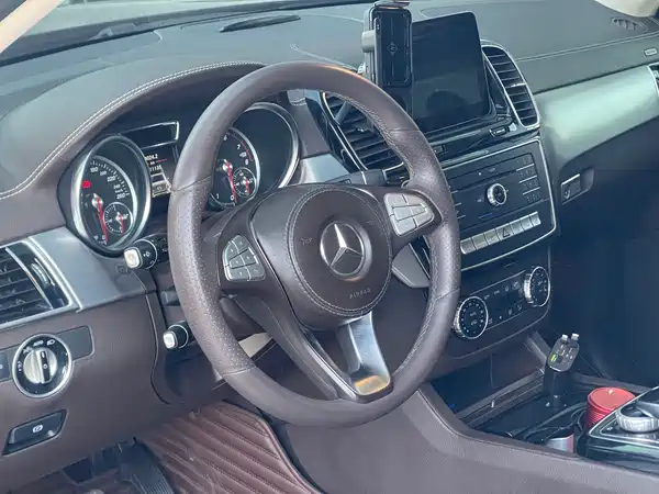 Mercedes-Benz GLS 2016