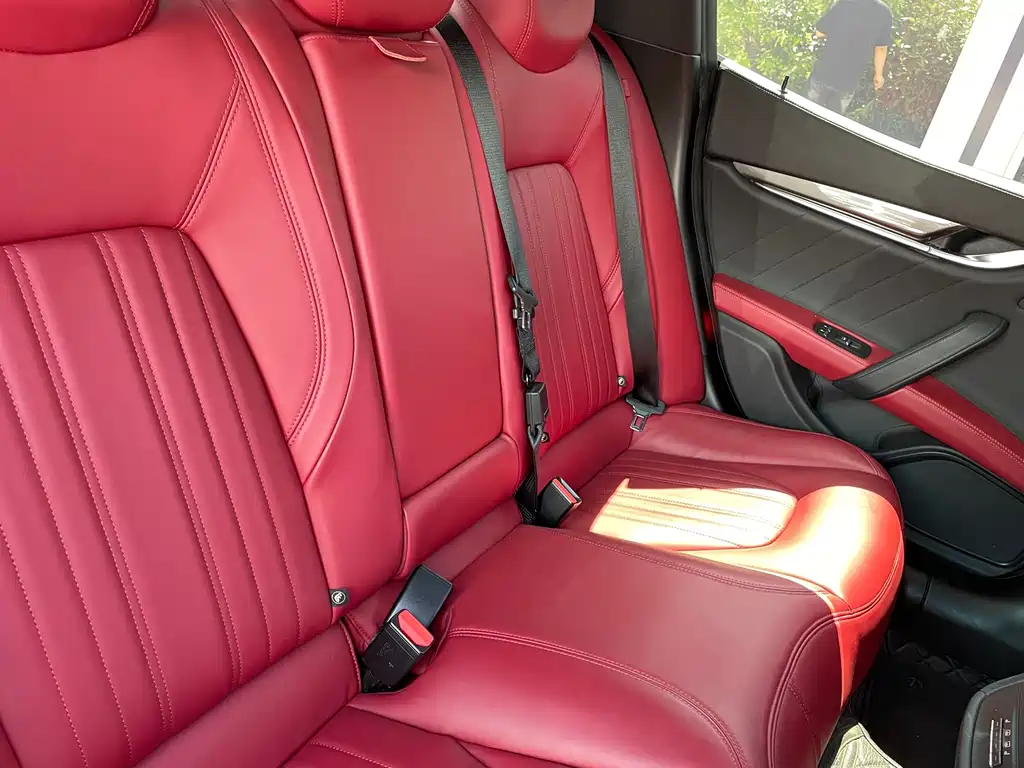 Maserati Ghibli 2021 — фото 15