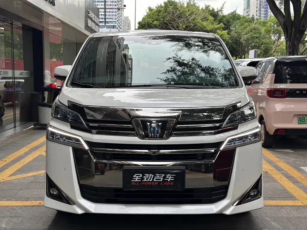 Toyota Vellfire 2022 — фото 2
