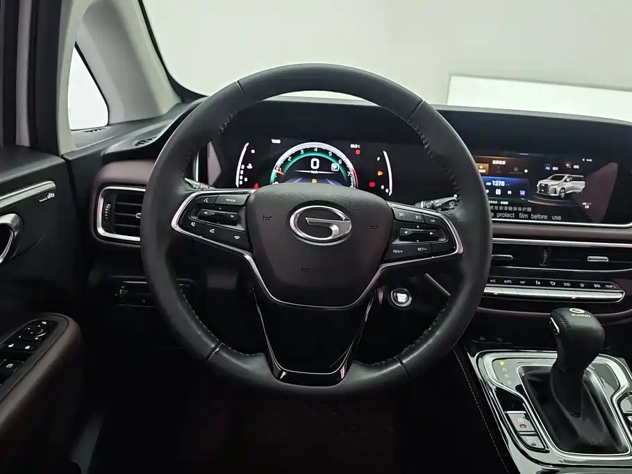 GAC Trumpchi M6 2023 — фото 15