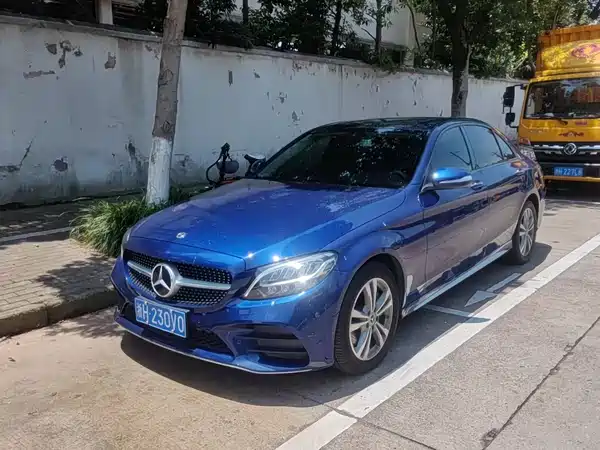 Mercedes-Benz C-Class 2021