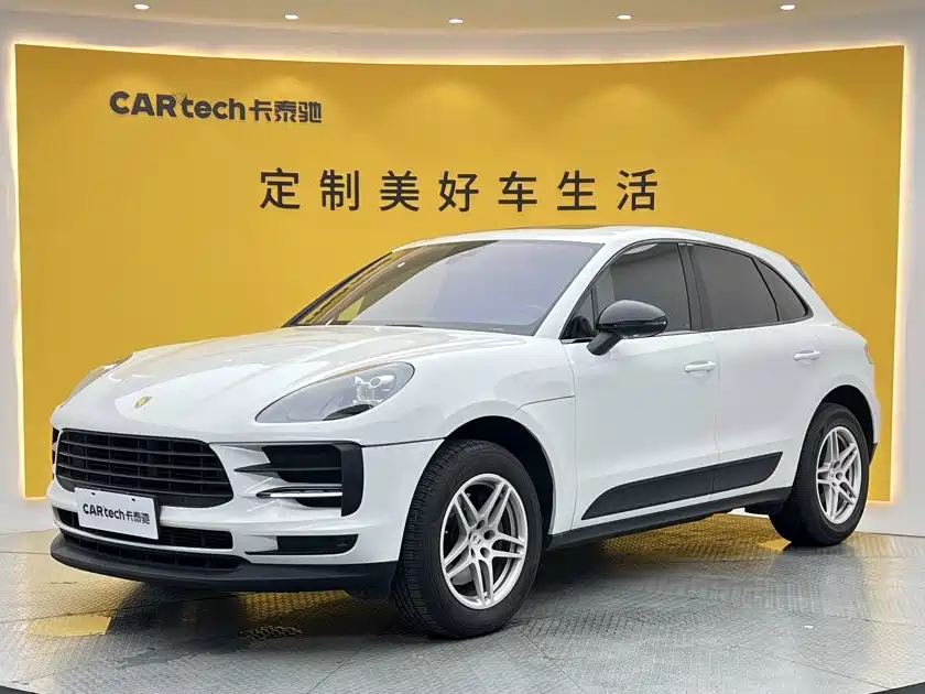 Porsche Macan 2020 — фото 1