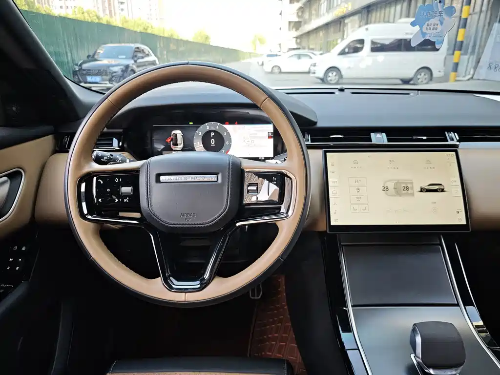 Land Rover Range Rover Velar 2024 — фото 4