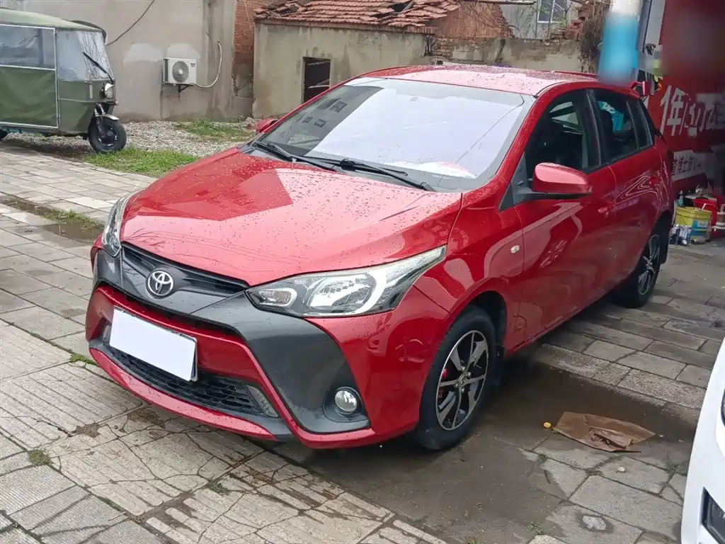 Toyota Yaris L 2017 — фото 1