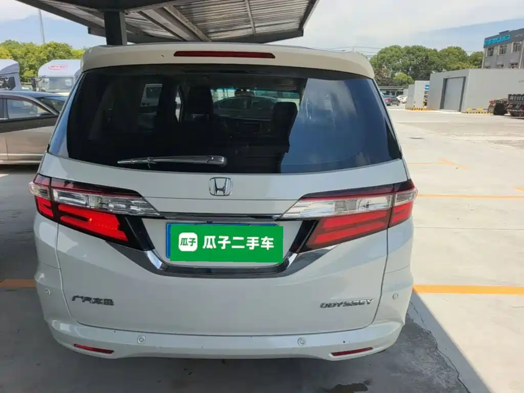 Honda Odyssey 2019 — фото 6