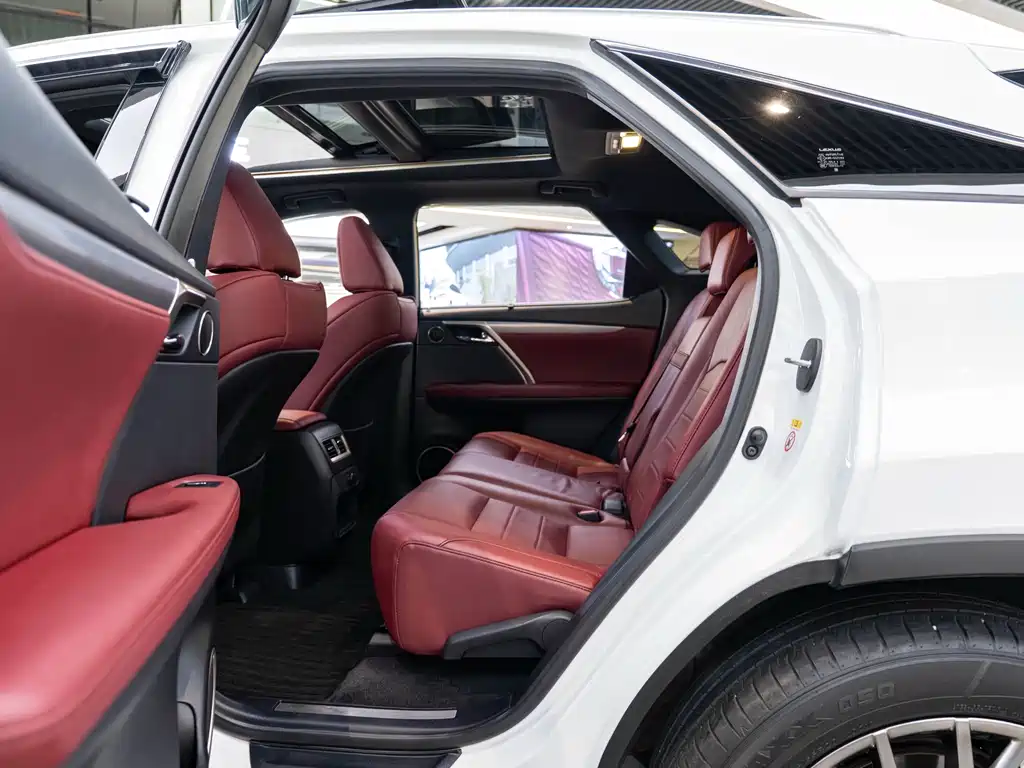 Lexus RX 2017 — фото 10
