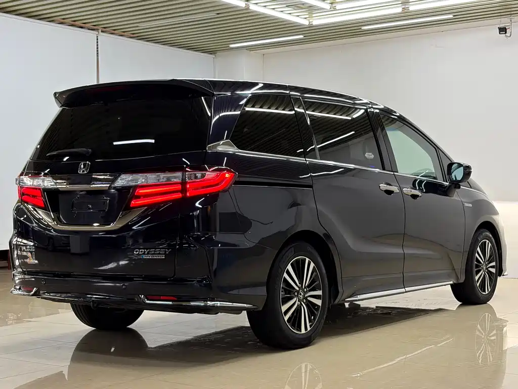 Honda Odyssey 2020 — фото 9